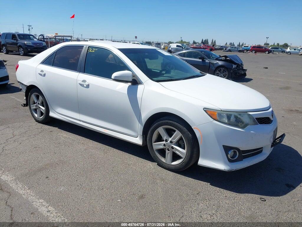 4T1BF1FK3EU793750 2014 TOYOTA CAMRY photo no. 1