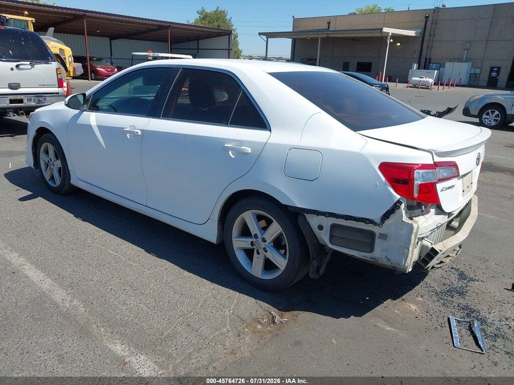 4T1BF1FK3EU793750 2014 TOYOTA CAMRY photo no. 3