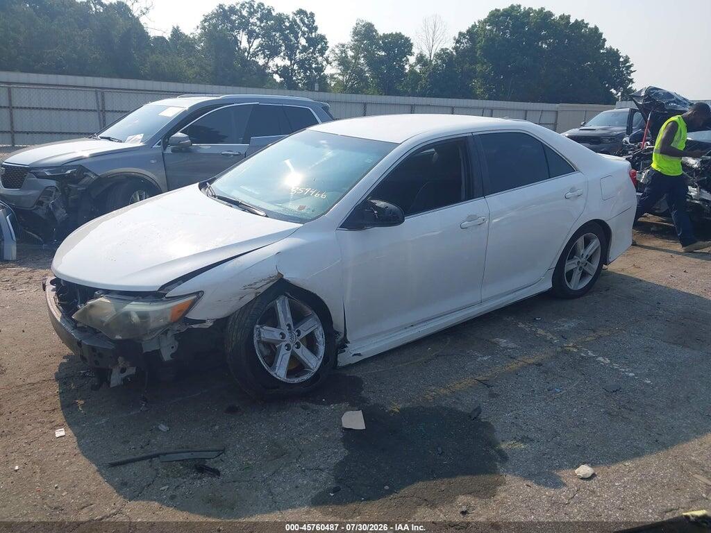 4T1BF1FK8EU859466 2014 TOYOTA CAMRY photo no. 2