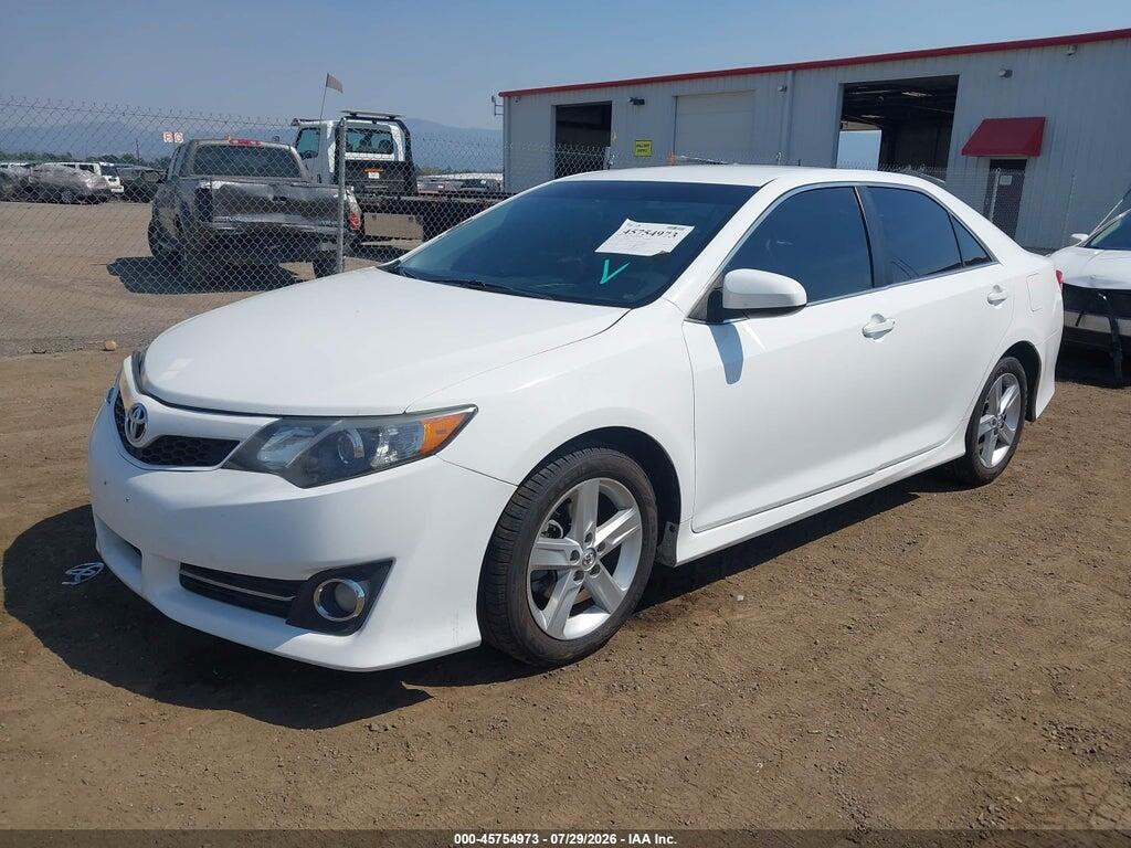 4T1BF1FK4EU430471 2014 TOYOTA CAMRY photo no. 2