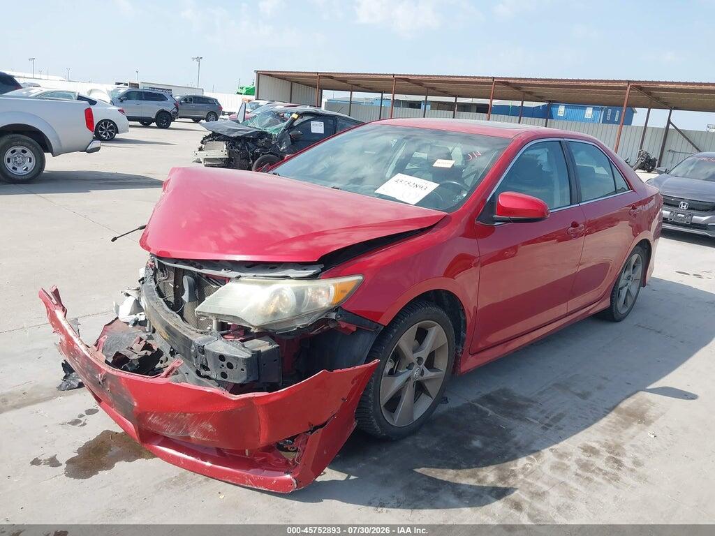 4T1BF1FK9EU824872 2014 TOYOTA CAMRY photo no. 2
