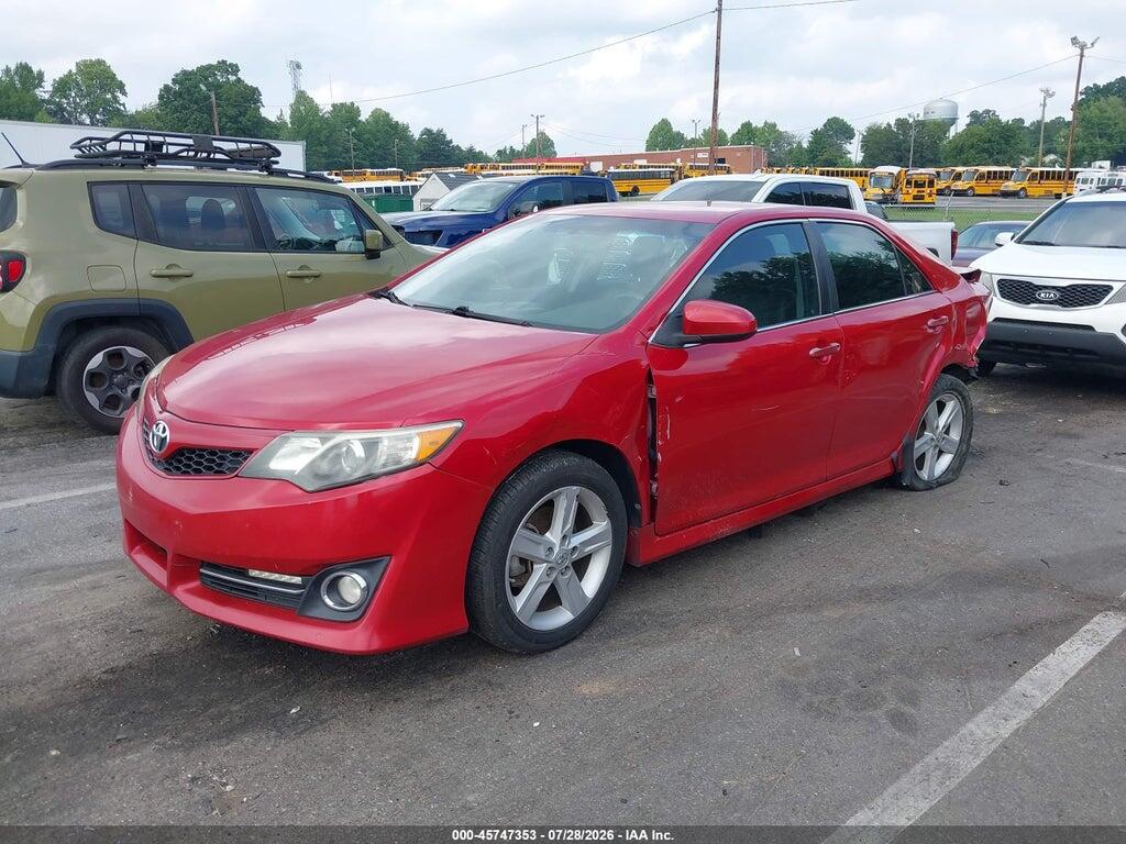 4T1BF1FK8EU843736 2014 TOYOTA CAMRY photo no. 2