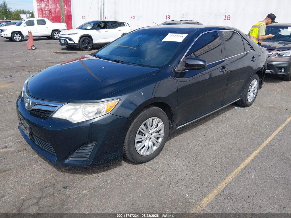 4T4BF1FK0ER426181 2014 TOYOTA CAMRY photo no. 2