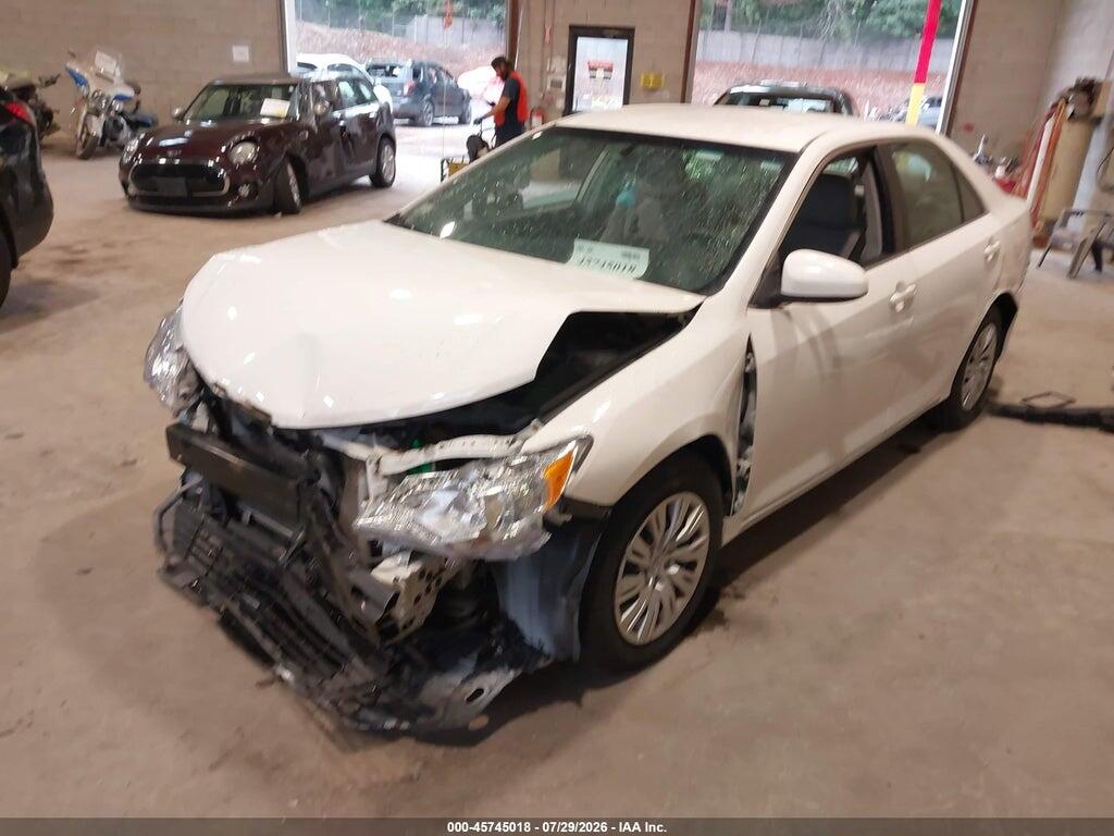 4T4BF1FK0ER347853 2014 TOYOTA CAMRY photo no. 2