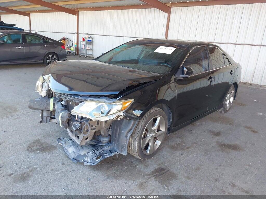 4T1BF1FK3EU352233 2014 TOYOTA CAMRY photo no. 2