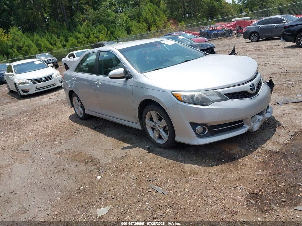 4T1BF1FK2EU339103 2014 TOYOTA CAMRY photo no. 1