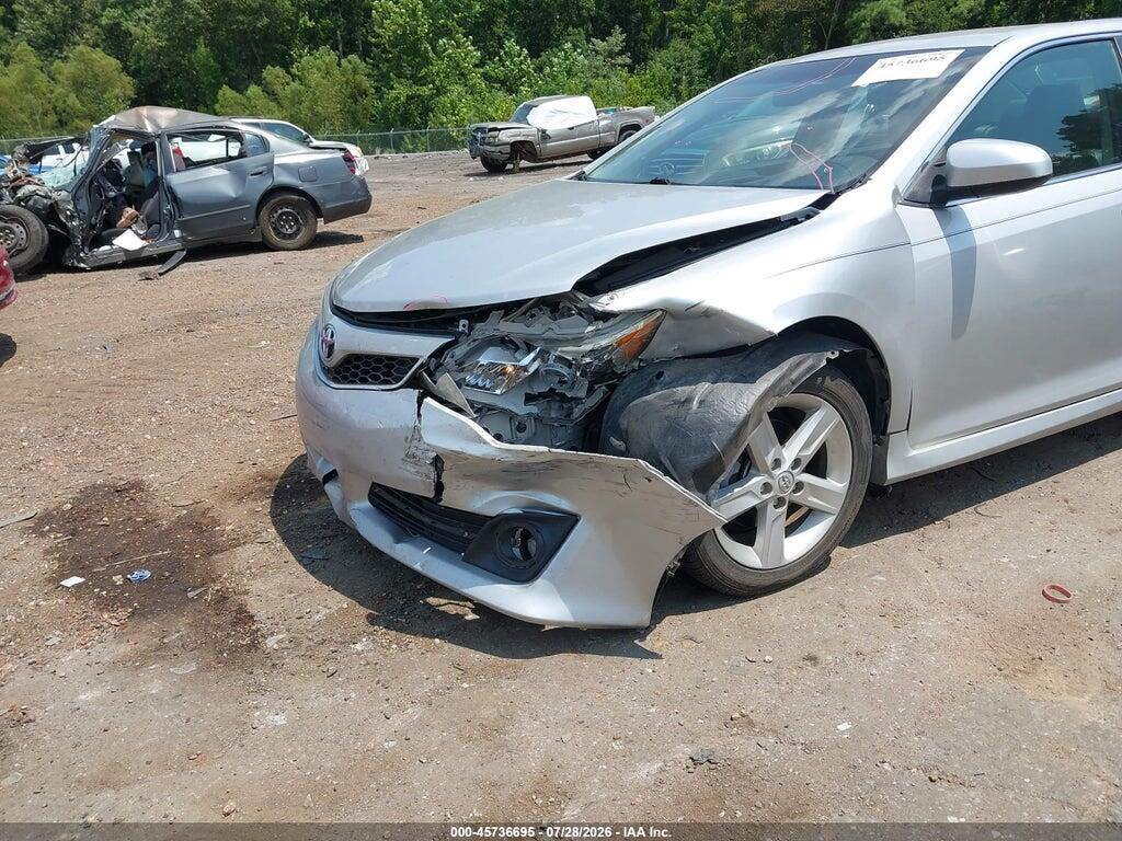 4T1BF1FK2EU339103 2014 TOYOTA CAMRY photo no. 6