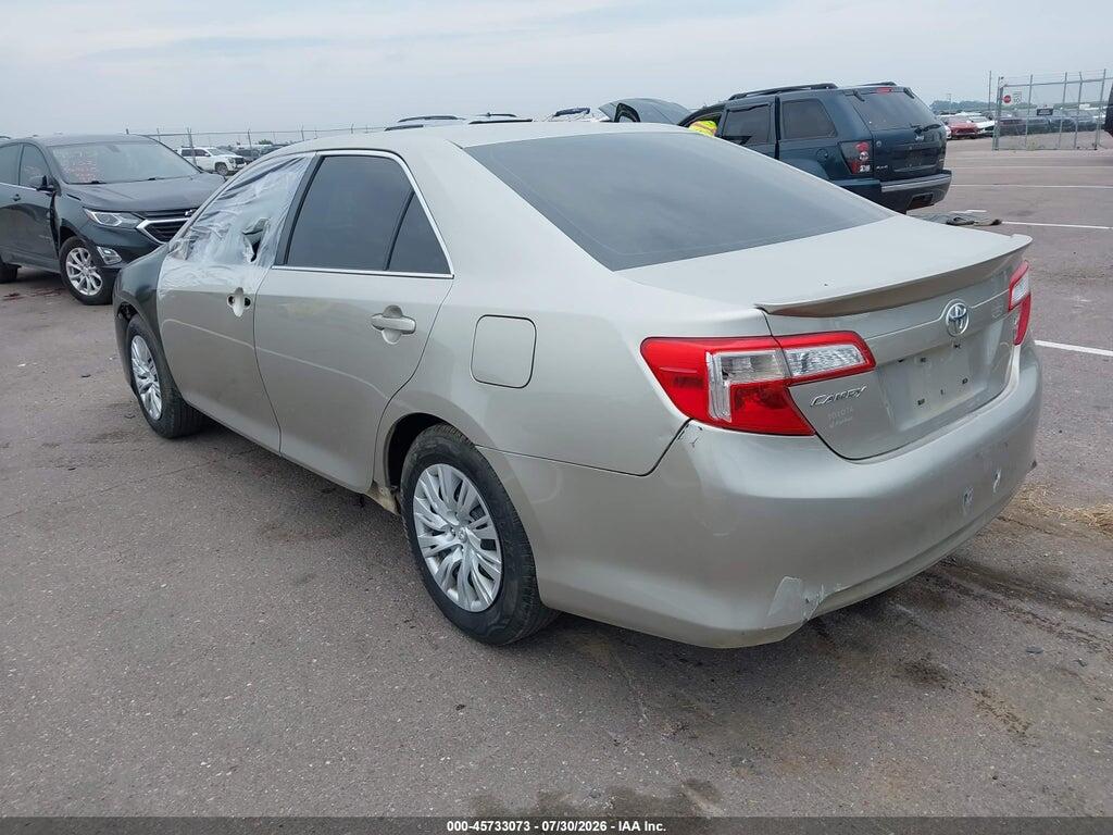4T4BF1FK2ER426988 2014 TOYOTA CAMRY photo no. 3