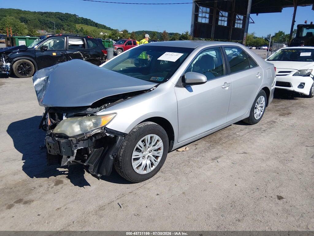 4T1BF1FK7EU857577 2014 TOYOTA CAMRY photo no. 2