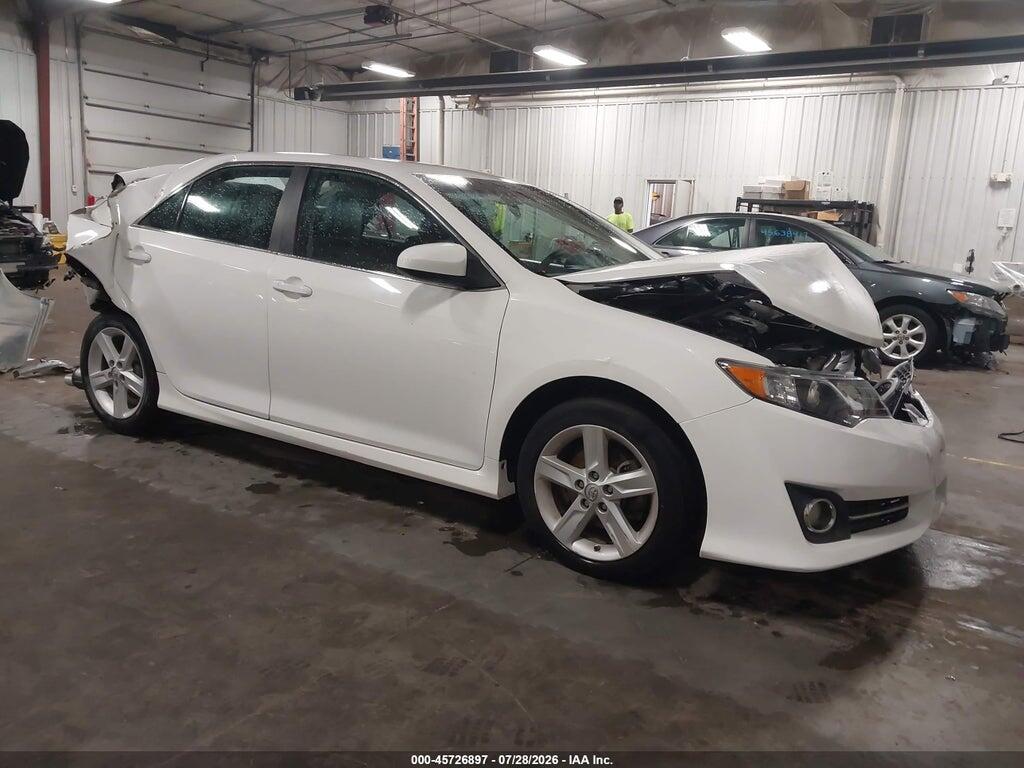 4T1BF1FK4EU738241 2014 TOYOTA CAMRY photo no. 1