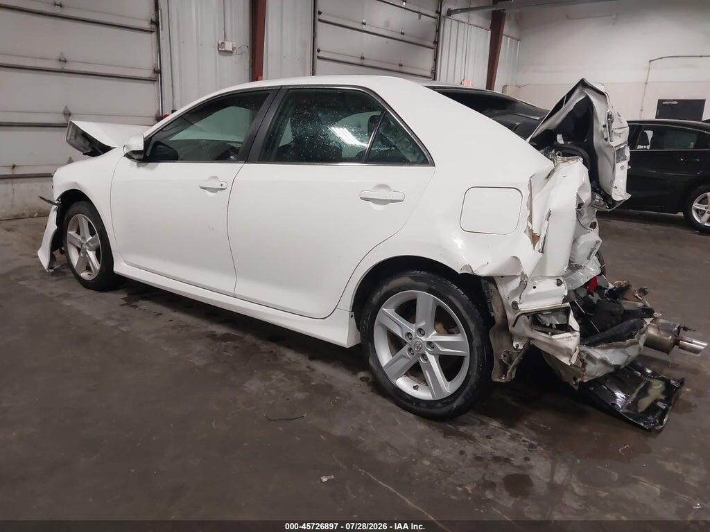 4T1BF1FK4EU738241 2014 TOYOTA CAMRY photo no. 3