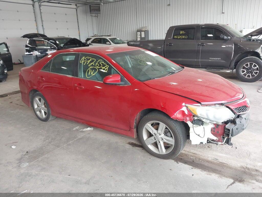 4T1BF1FK1EU815745 2014 TOYOTA CAMRY photo no. 1