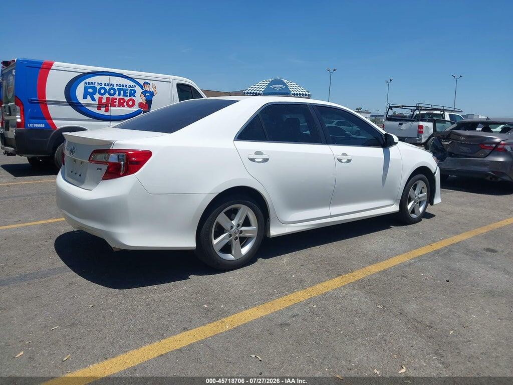 4T1BF1FK4EU458335 2014 TOYOTA CAMRY photo no. 4