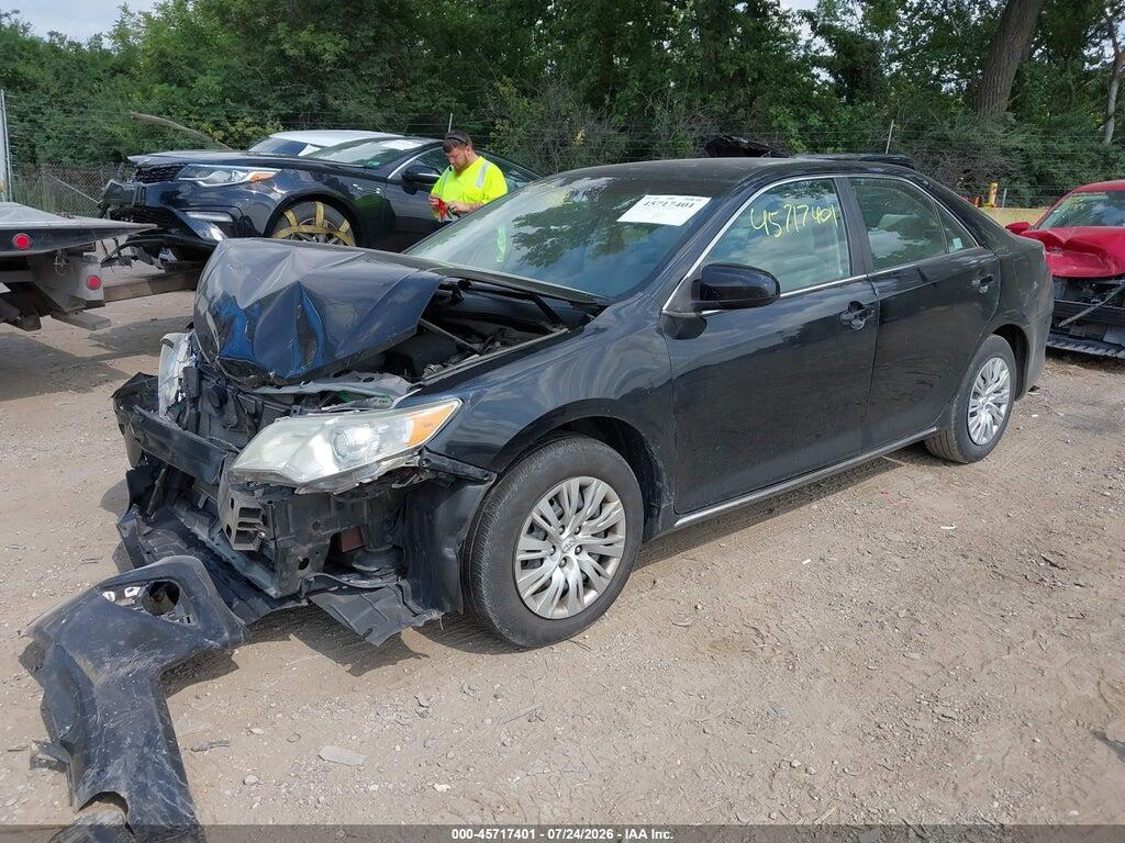 4T4BF1FK8ER342108 2014 TOYOTA CAMRY photo no. 2
