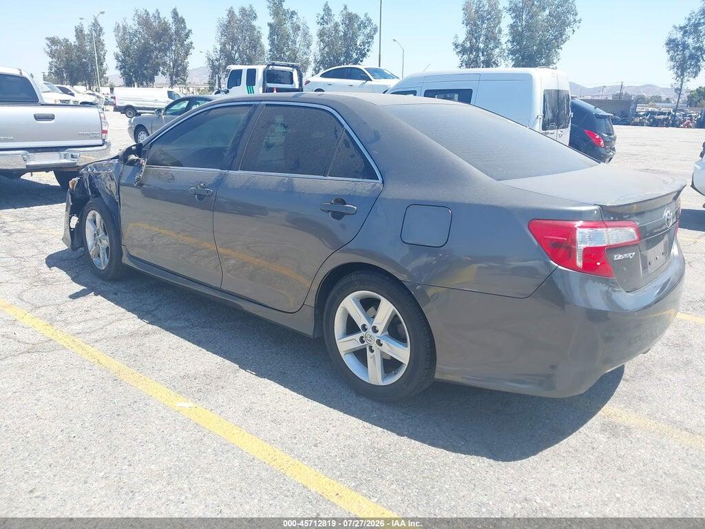 4T1BF1FK0EU365750 2014 TOYOTA CAMRY photo no. 3