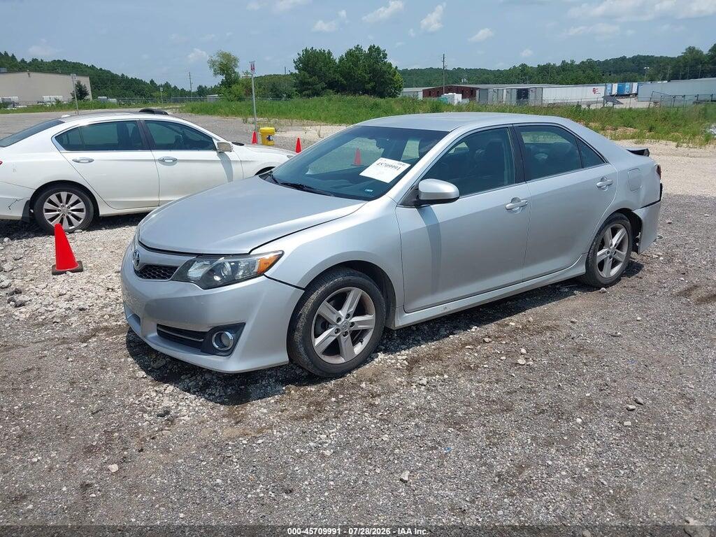 4T1BF1FK0EU816997 2014 TOYOTA CAMRY photo no. 2