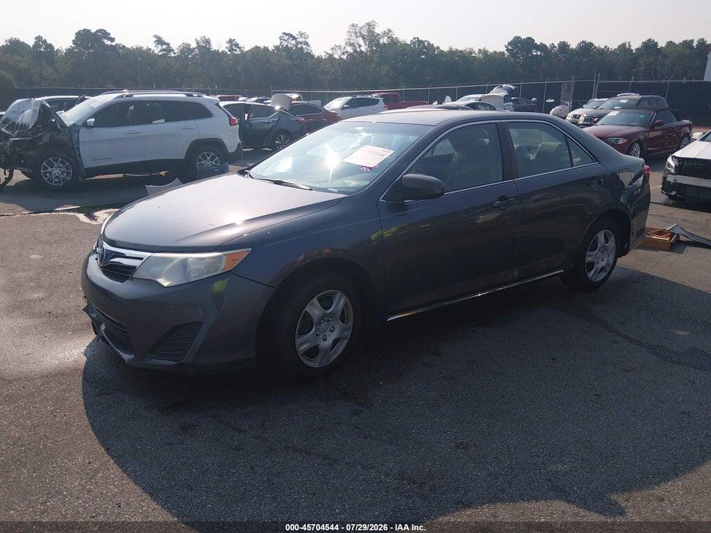 4T1BF1FK1EU388535 2014 TOYOTA CAMRY photo no. 2