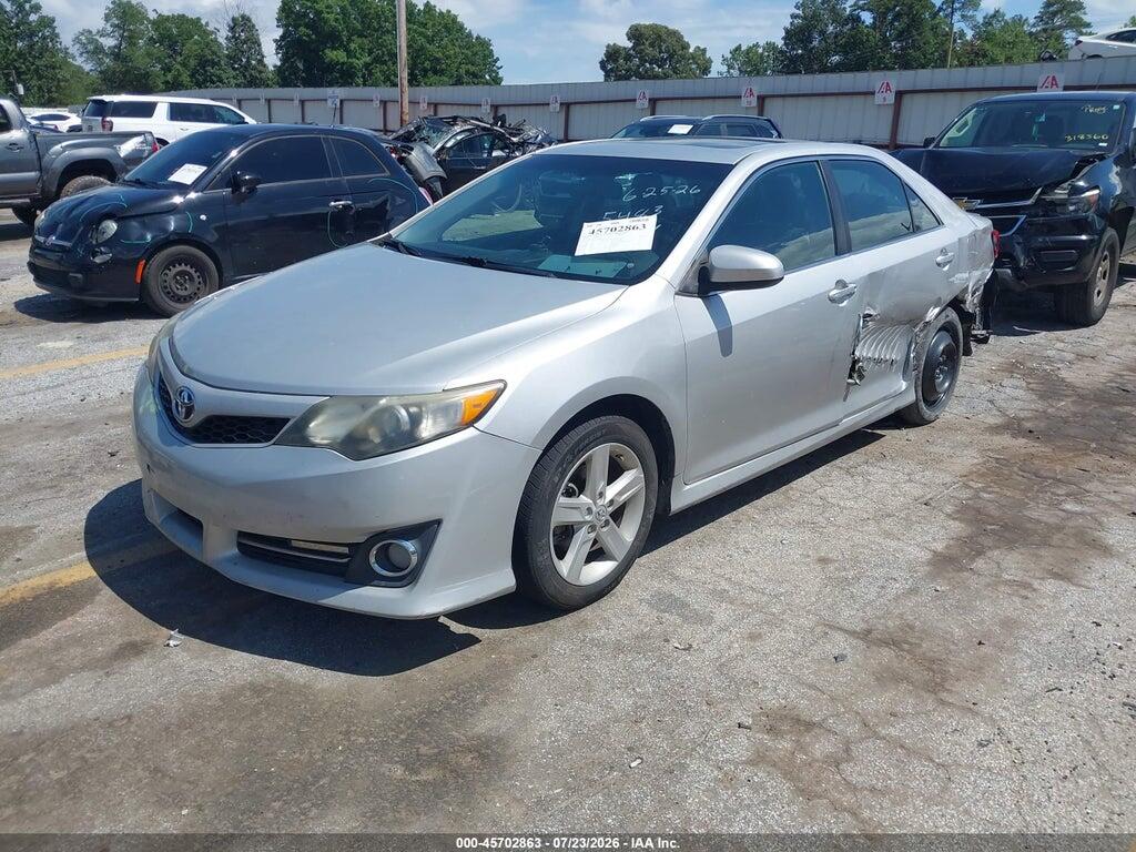 4T1BF1FK2EU805483 2014 TOYOTA CAMRY photo no. 2