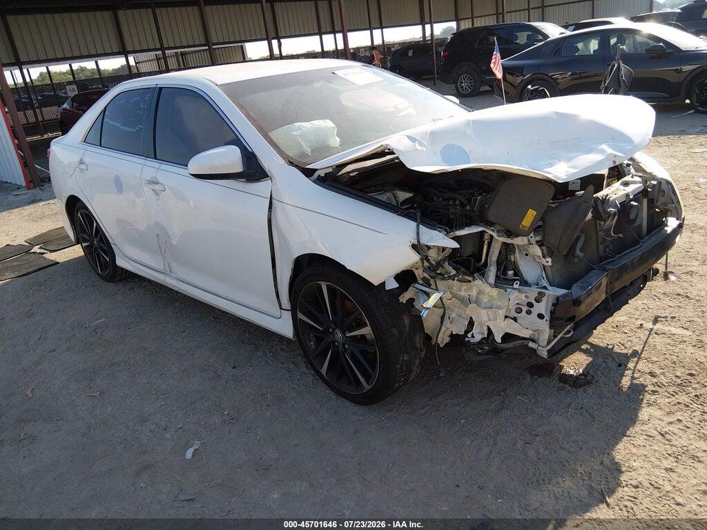 4T1BF1FK2EU765230 2014 TOYOTA CAMRY photo no. 1