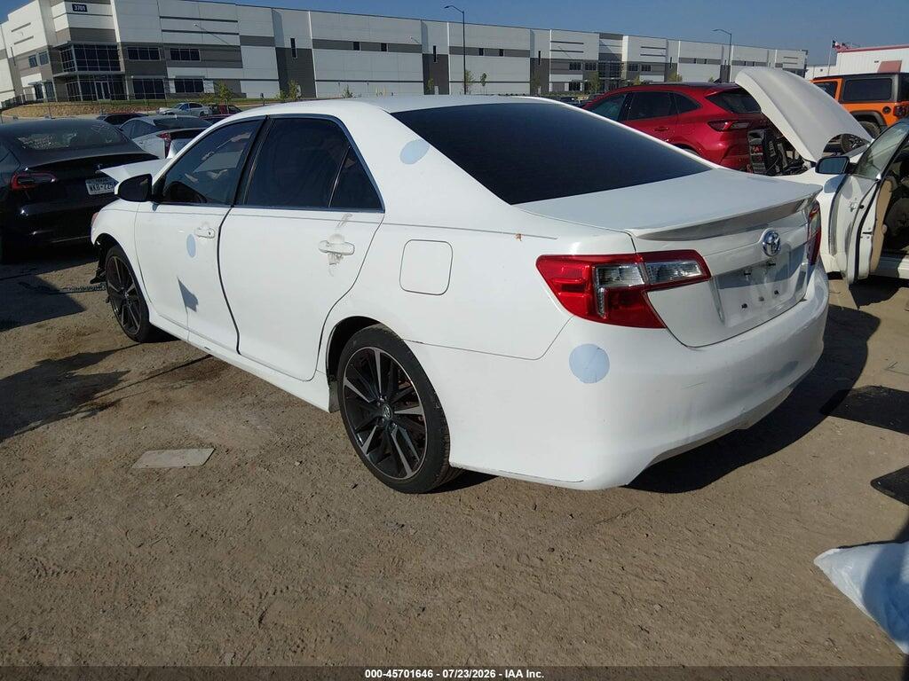 4T1BF1FK2EU765230 2014 TOYOTA CAMRY photo no. 3