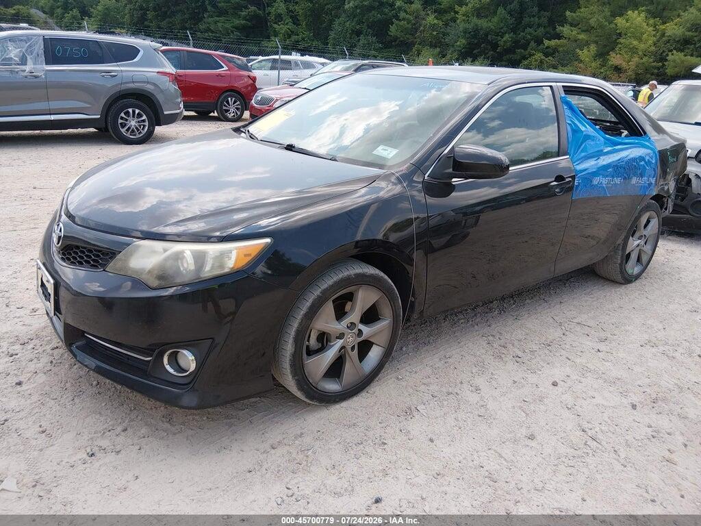 4T1BF1FK0EU311591 2014 TOYOTA CAMRY photo no. 2