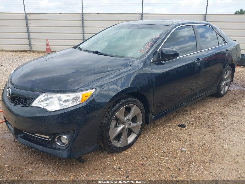 4T1BF1FK9EU764477 2014 TOYOTA CAMRY photo no. 2