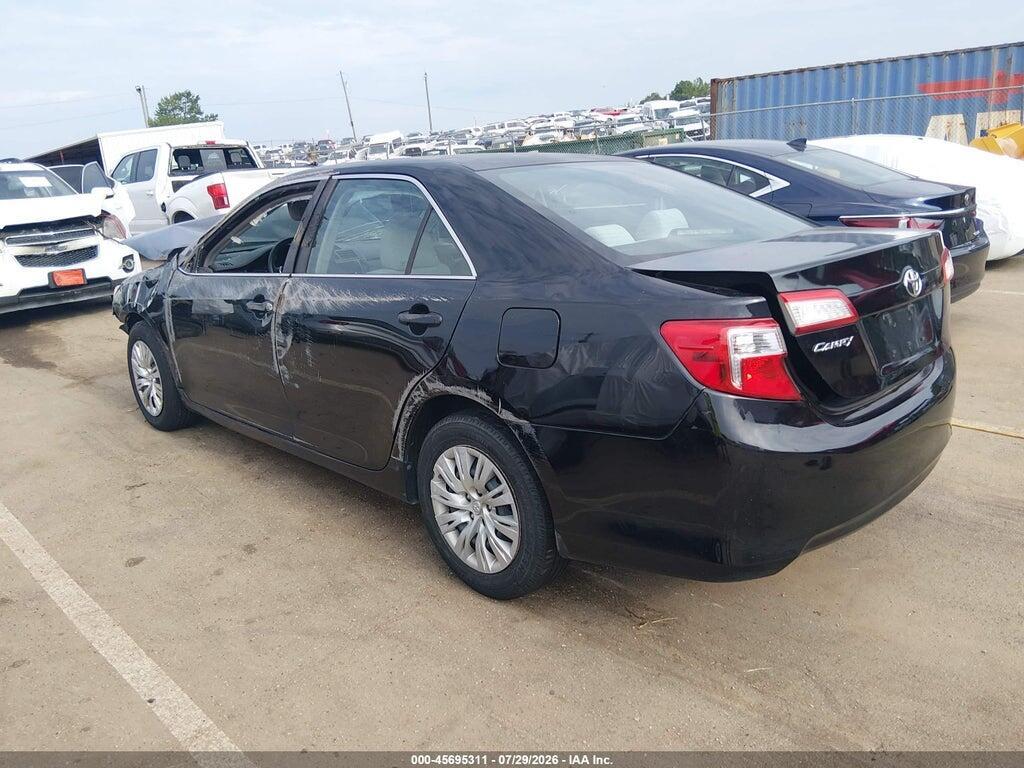 4T1BF1FK3EU803080 2014 TOYOTA CAMRY photo no. 3