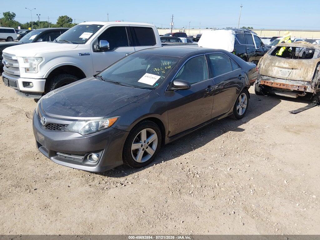 4T1BF1FK0EU848378 2014 TOYOTA CAMRY photo no. 2