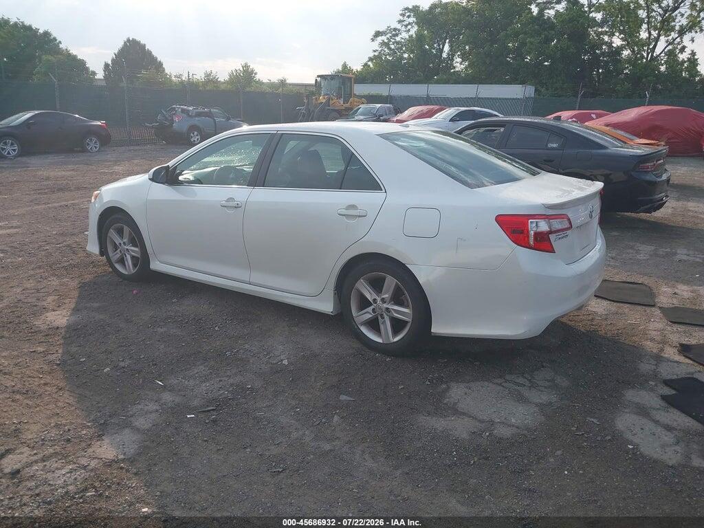 4T1BF1FK5EU418877 2014 TOYOTA CAMRY photo no. 3