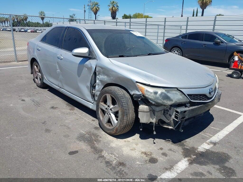 4T1BF1FK3EU854949 2014 TOYOTA CAMRY photo no. 1