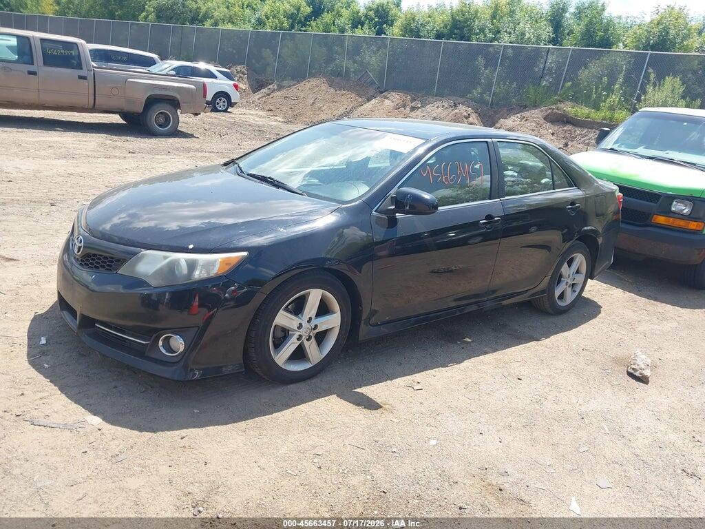 4T1BF1FK9EU742429 2014 TOYOTA CAMRY photo no. 2