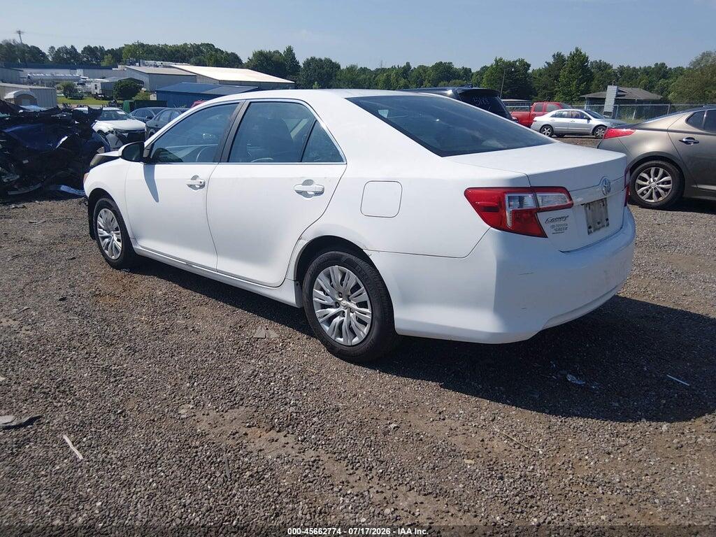 4T1BF1FK7EU810422 2014 TOYOTA CAMRY photo no. 3