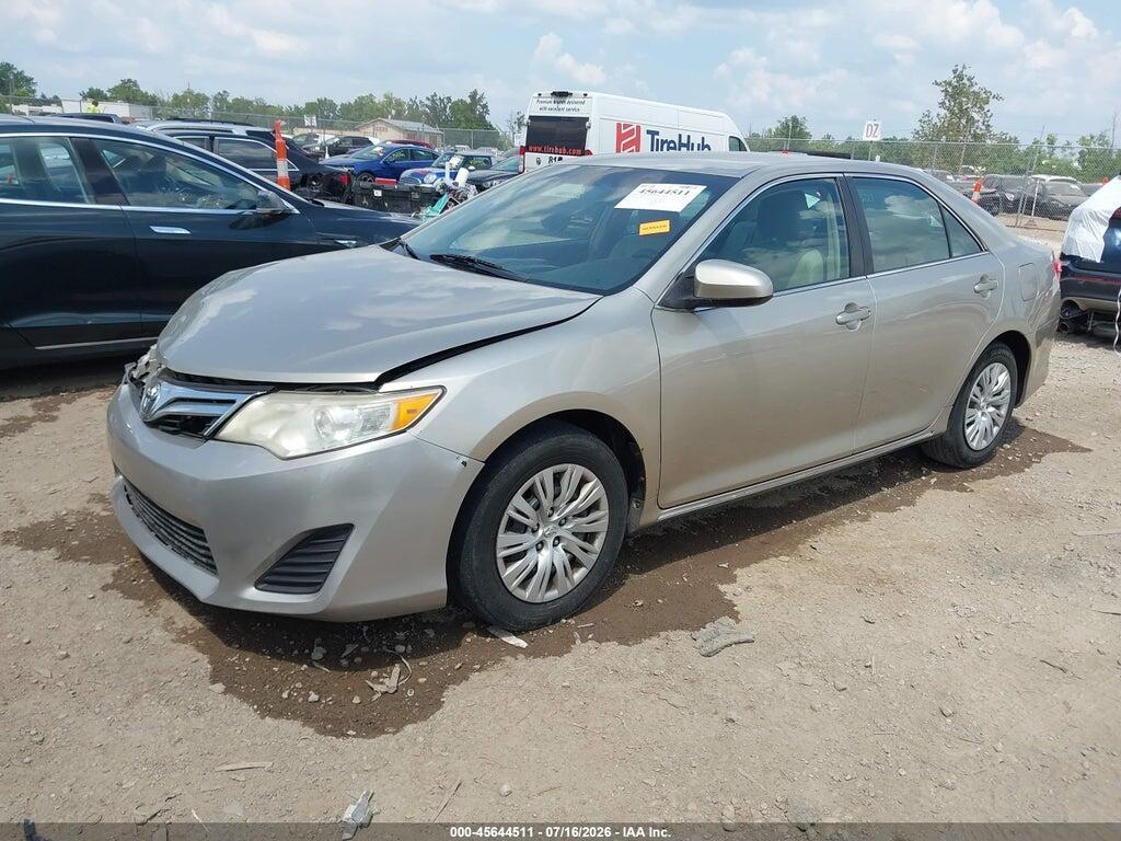 4T4BF1FK1ER440333 2014 TOYOTA CAMRY photo no. 2