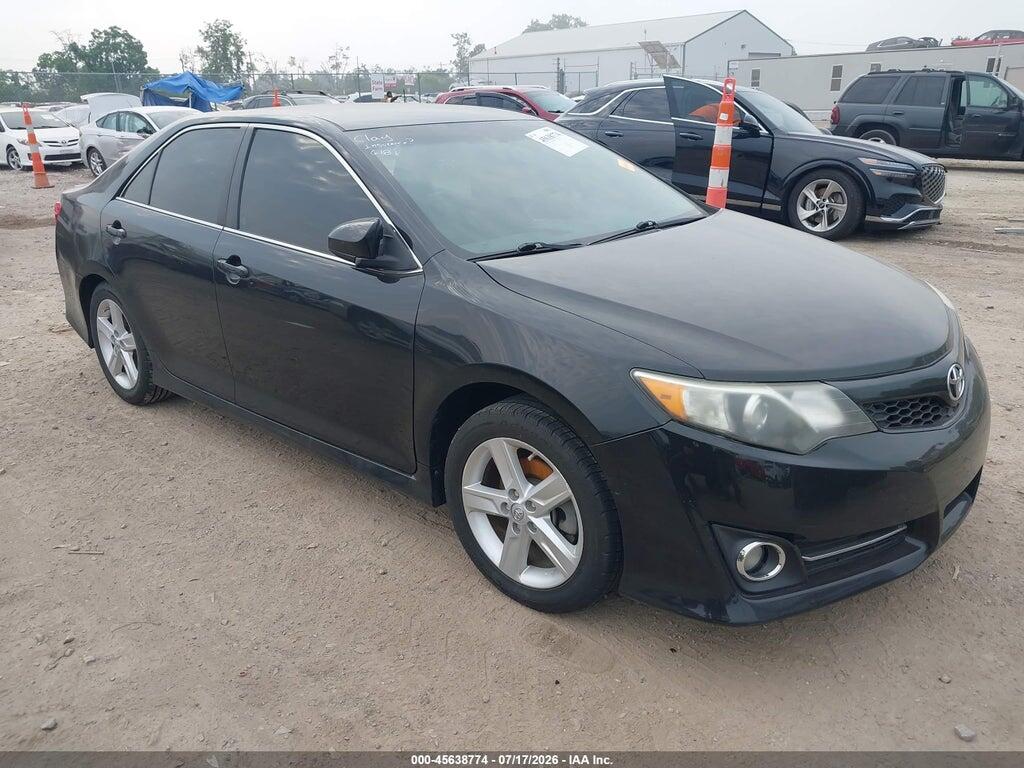 4T1BF1FK8EU331233 2014 TOYOTA CAMRY photo no. 1