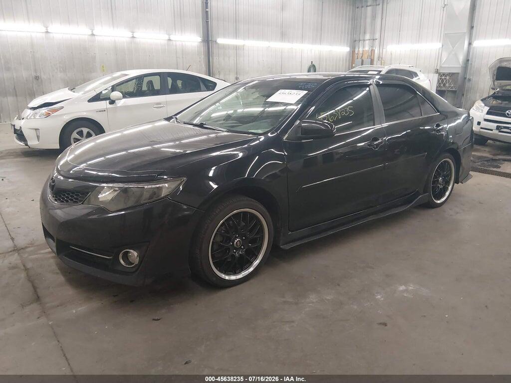 4T1BF1FK1EU800761 2014 TOYOTA CAMRY photo no. 2
