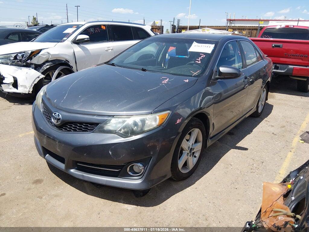 4T1BF1FK1EU331591 2014 TOYOTA CAMRY photo no. 2