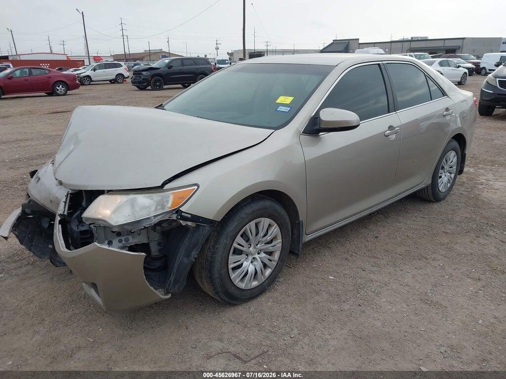 4T4BF1FK3ER351217 2014 TOYOTA CAMRY photo no. 2
