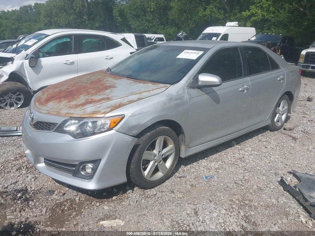 4T1BF1FK4EU388481 2014 TOYOTA CAMRY photo no. 2