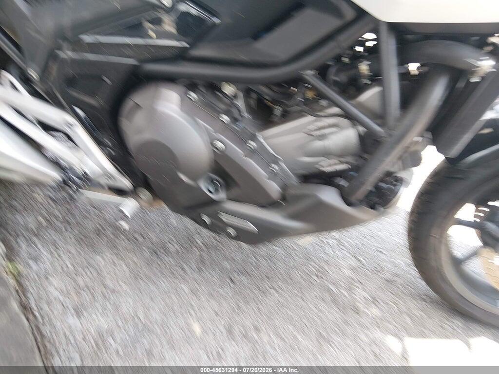 JH2RH2316SK000325 2025 HONDA NC750 photo no. 8