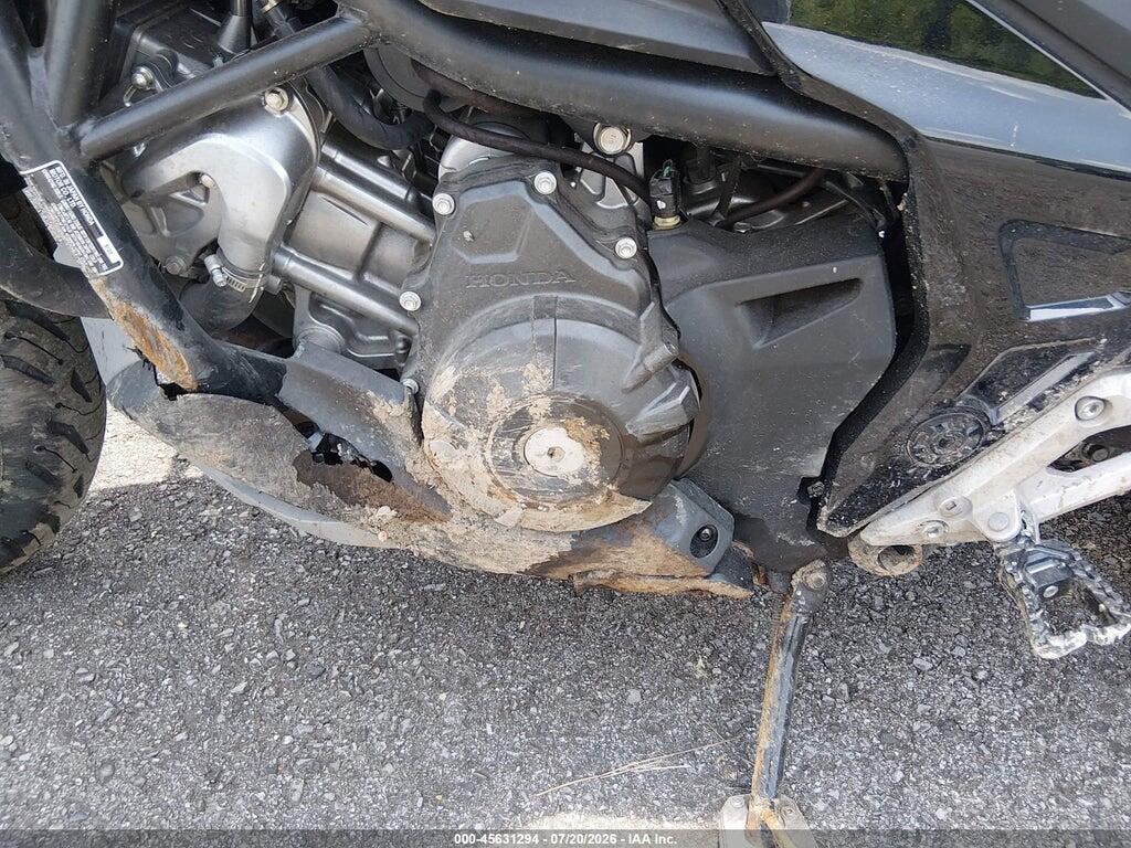 JH2RH2316SK000325 2025 HONDA NC750 photo no. 9