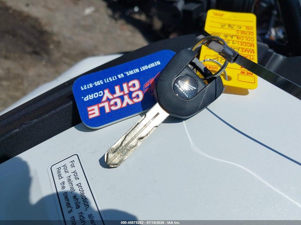 JH2RH2311SK000362 2025 HONDA NC750 photo no. 11