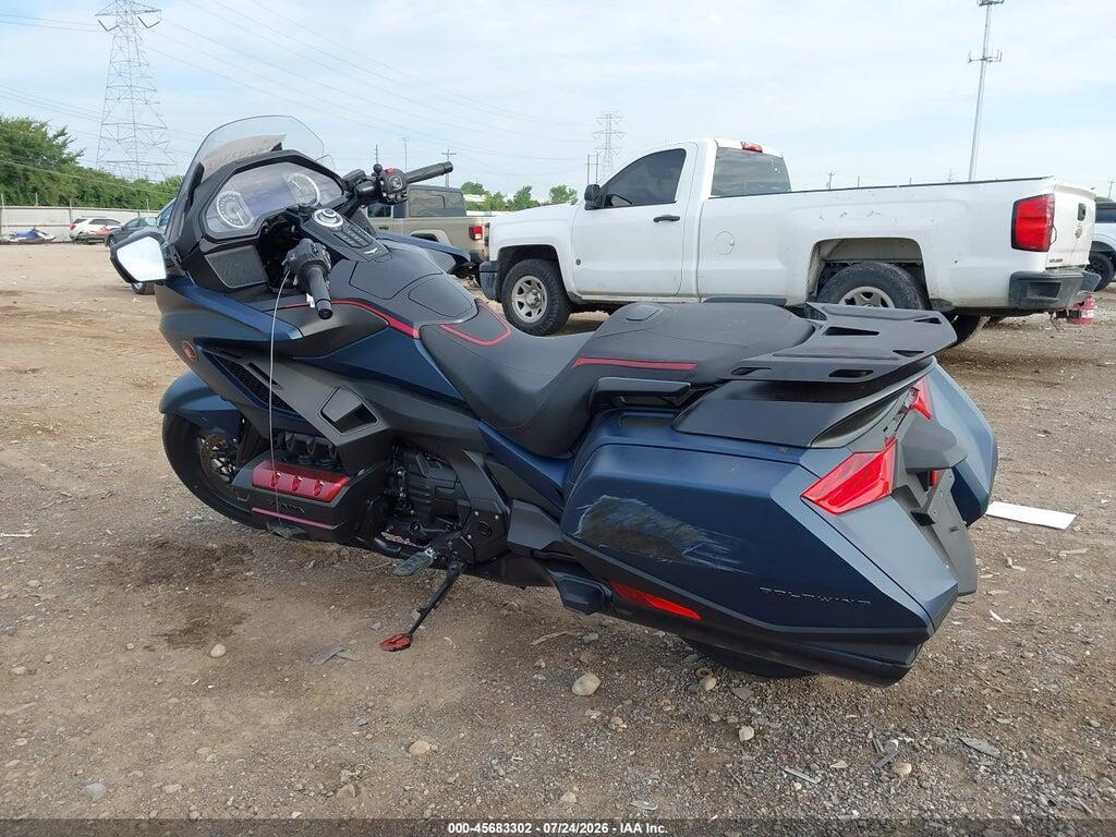 JH2SC7946NK400811 2022 HONDA GL1800 photo no. 3