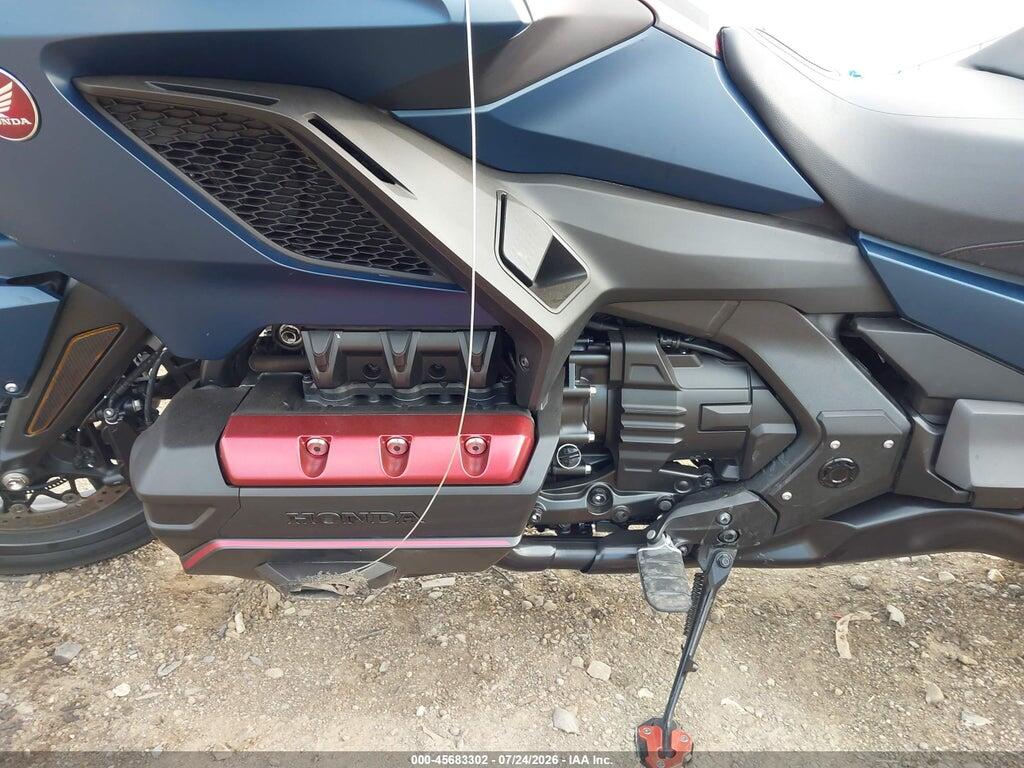 JH2SC7946NK400811 2022 HONDA GL1800 photo no. 9