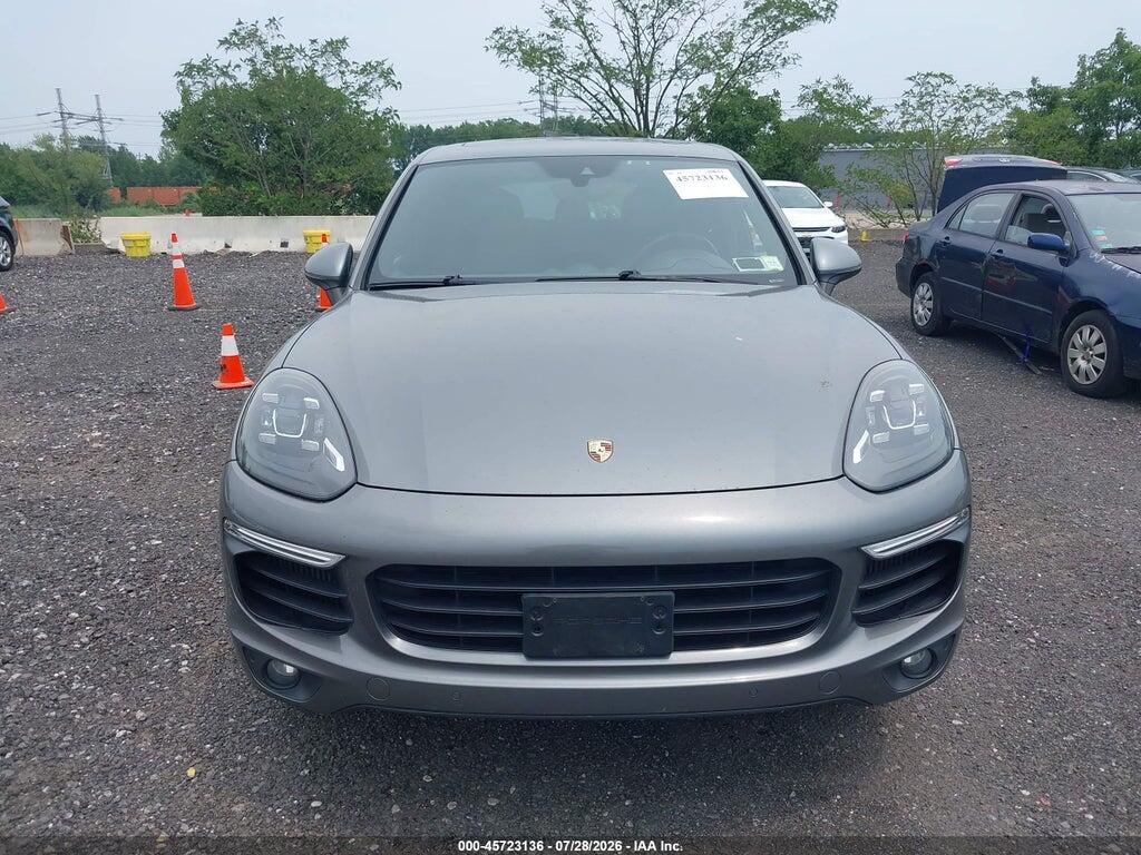 WP1AB2A29HLA50205 2017 PORSCHE CAYENNE photo no. 12