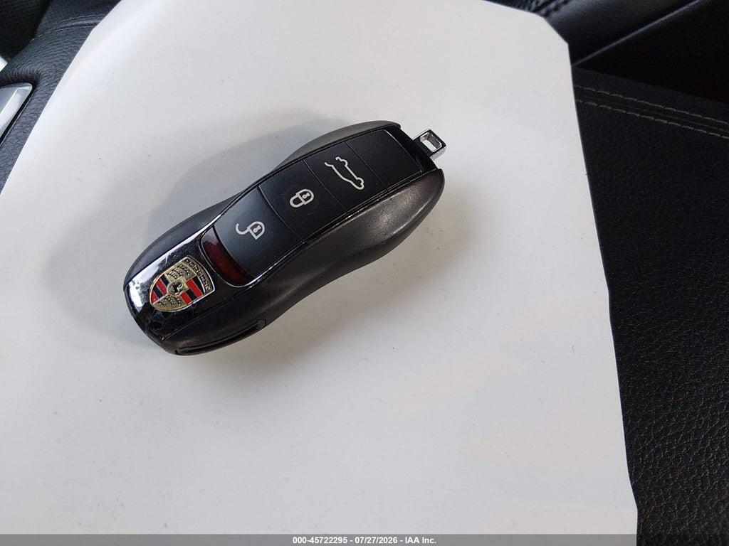 WP1AE2A20HLA70866 2017 PORSCHE CAYENNE E-HYBRID photo no. 11