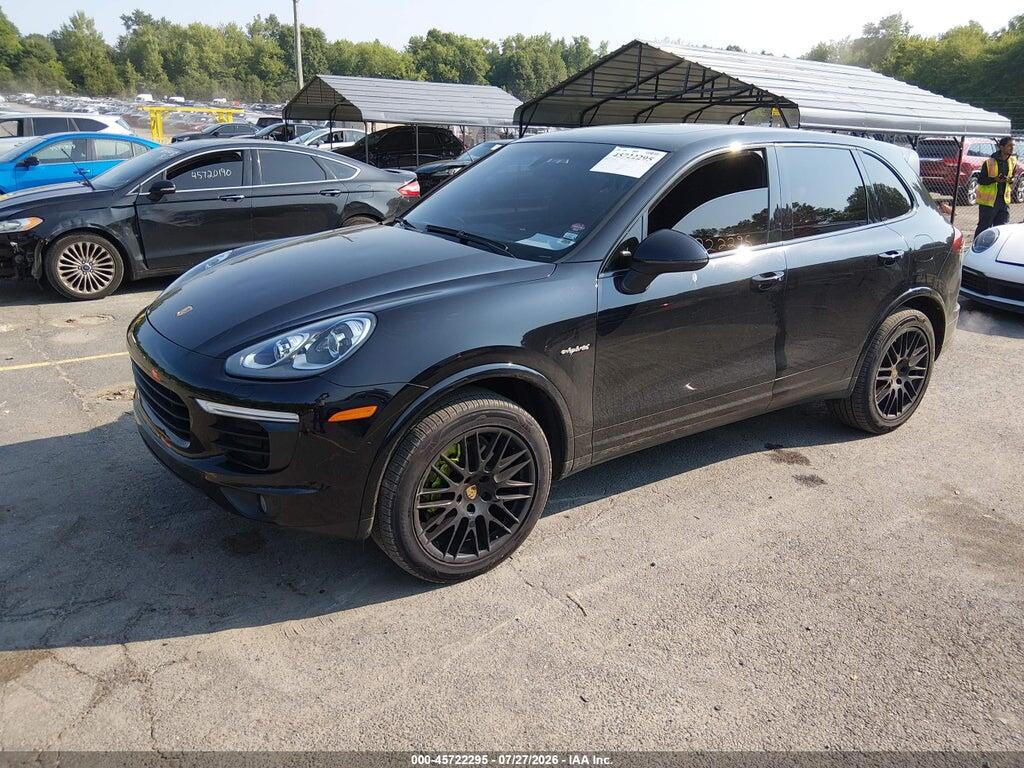 WP1AE2A20HLA70866 2017 PORSCHE CAYENNE E-HYBRID photo no. 2