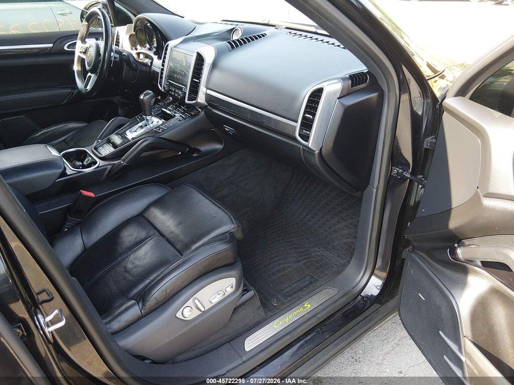 WP1AE2A20HLA70866 2017 PORSCHE CAYENNE E-HYBRID photo no. 5