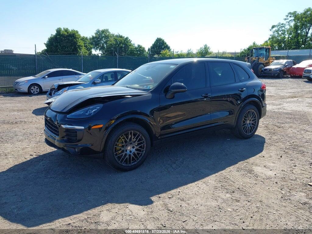 WP1AA2A26HKA84031 2017 PORSCHE CAYENNE photo no. 2