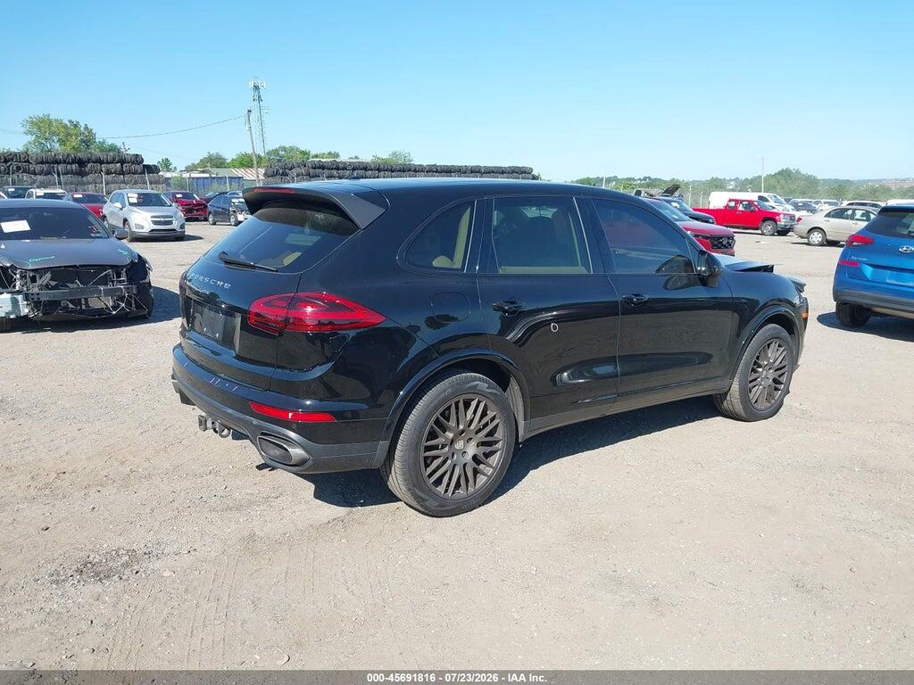 WP1AA2A26HKA84031 2017 PORSCHE CAYENNE photo no. 4