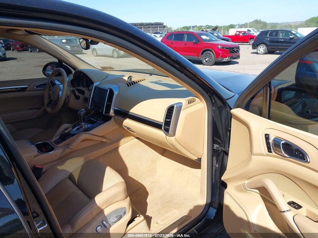 WP1AA2A26HKA84031 2017 PORSCHE CAYENNE photo no. 5